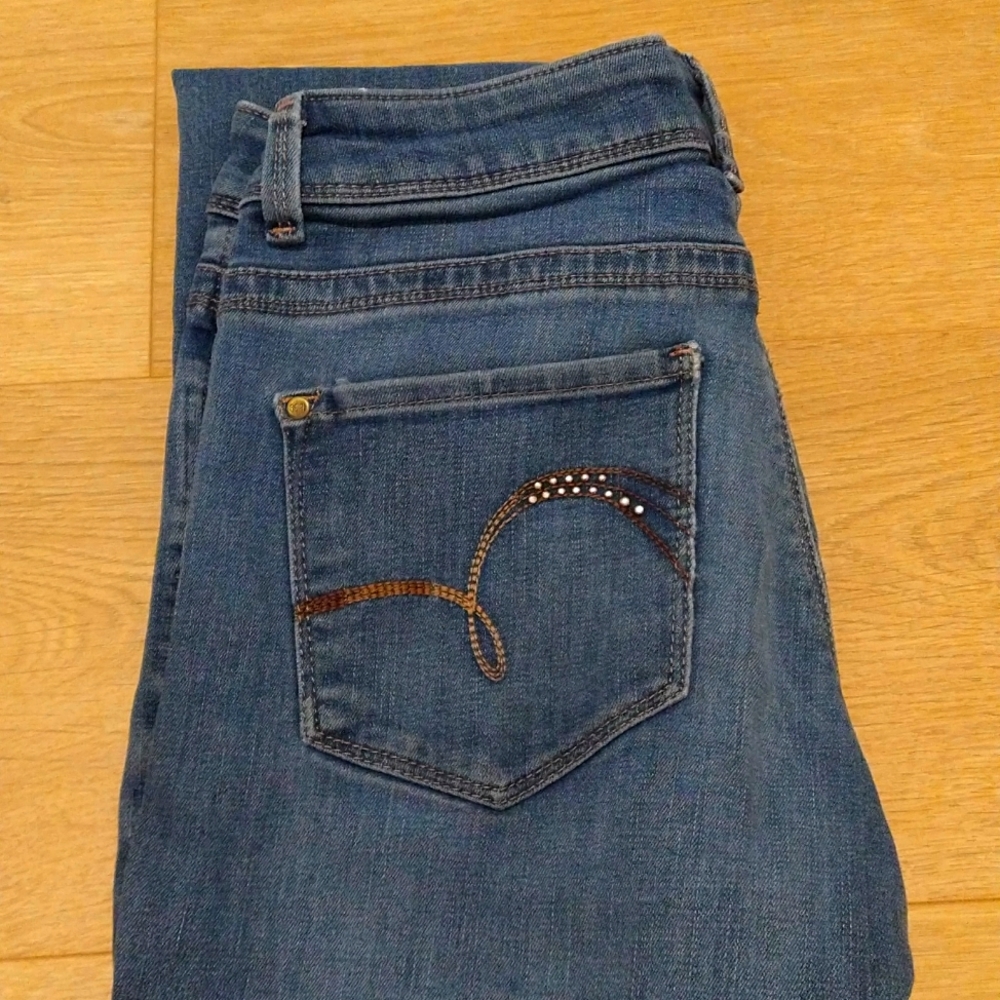 Lee Perfect Fit size 4